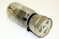 AV 1015